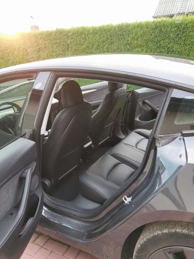 Tesla Model 3, 60 кВт·ч, Хэтчбек