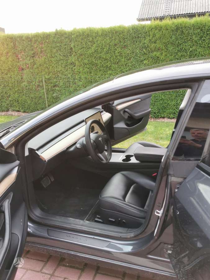 Tesla Model 3, 60 kWh, hatchback