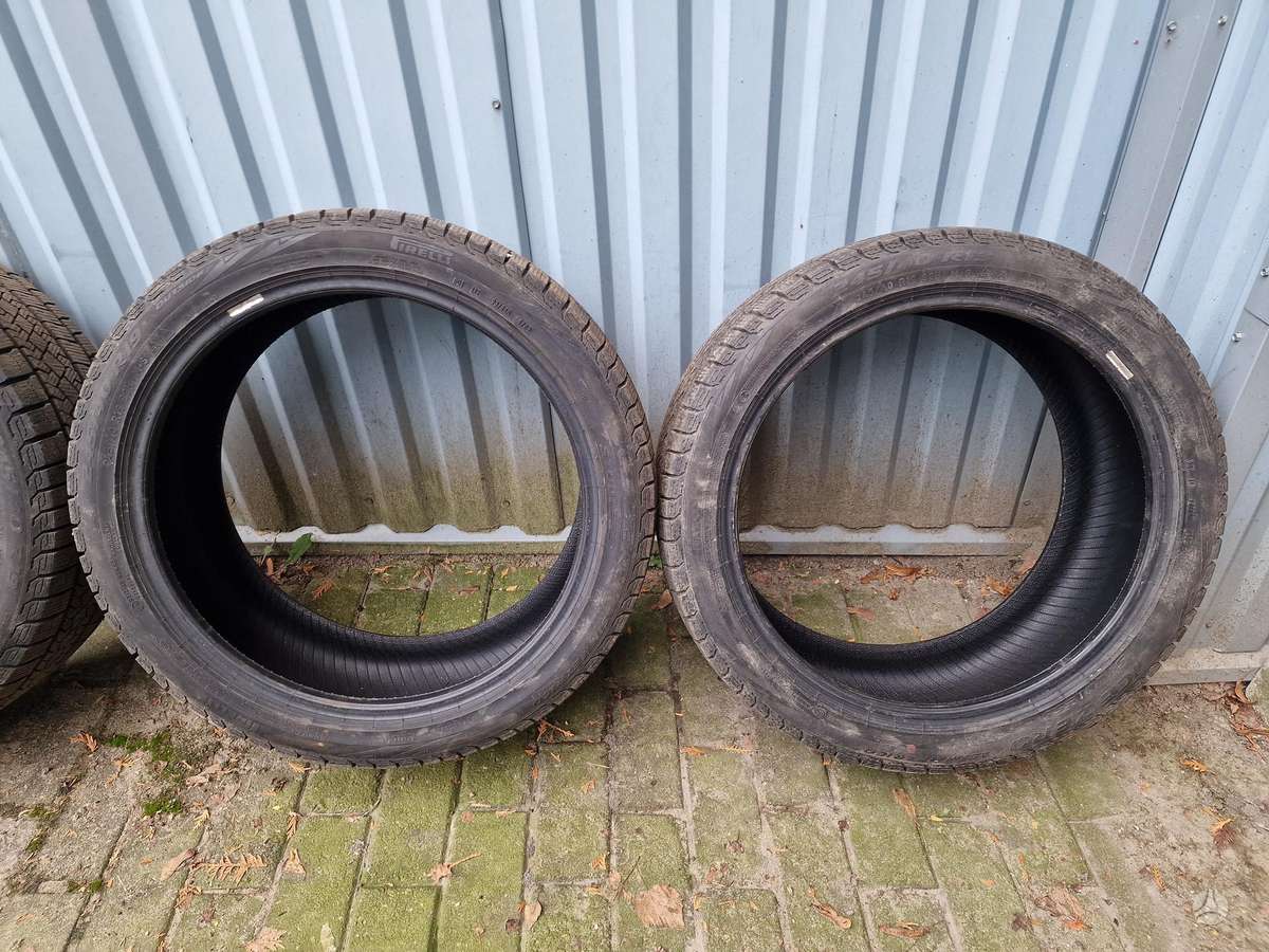 Pirelli, зимние 245/40 R19