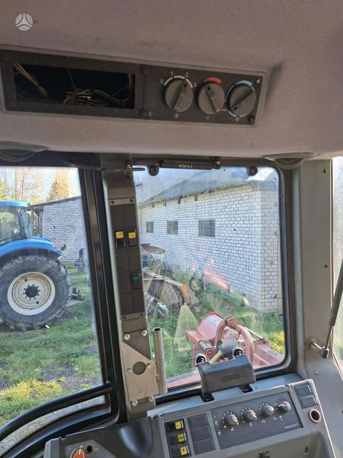 Valtra T130c, traktoriai