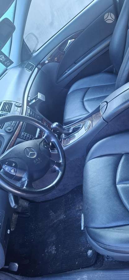 Mercedes-Benz E260 по частям. Dalimis