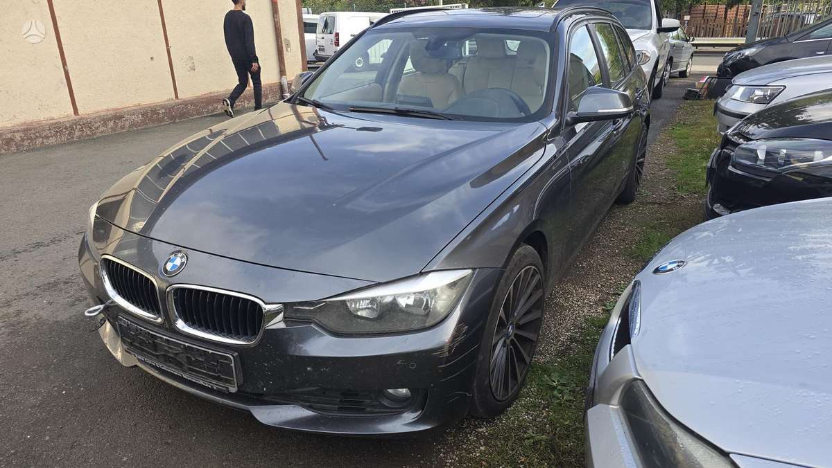 BMW 320