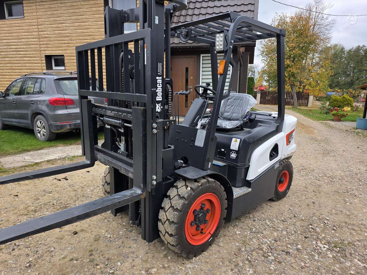 Bobcat D30, вилочные погрузчики