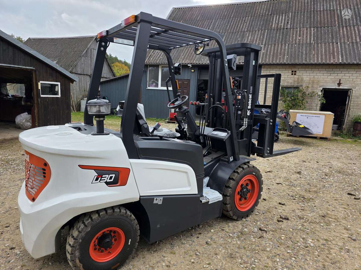 Bobcat D30, вилочные погрузчики