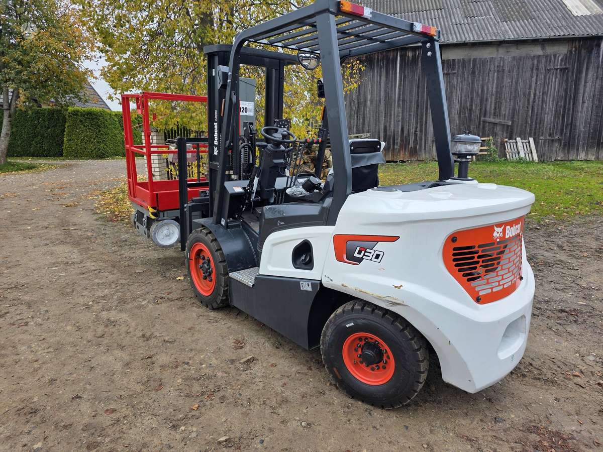 Bobcat D30, вилочные погрузчики