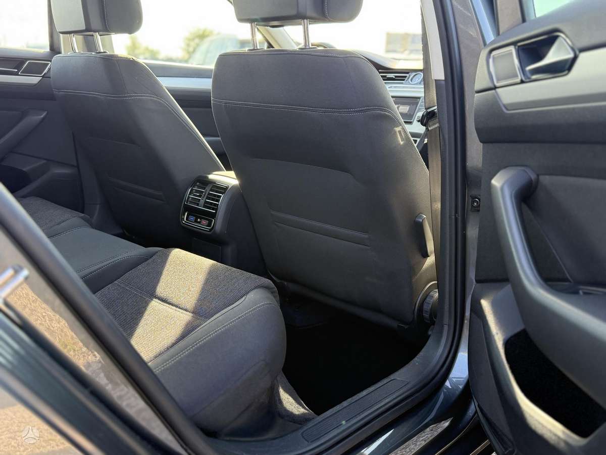 Volkswagen Passat 2015 — photo 8