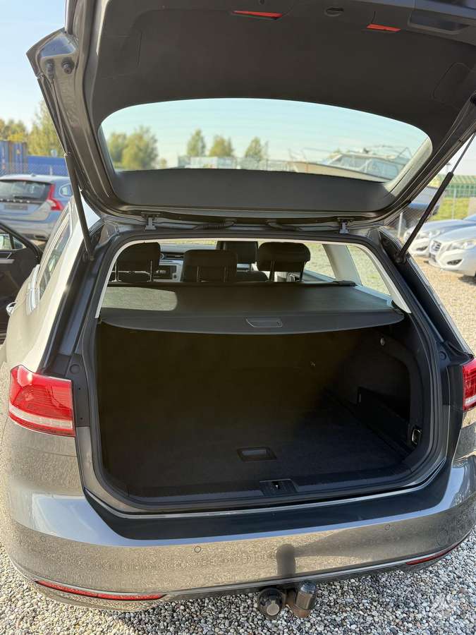 Volkswagen Passat 2015 — photo 10