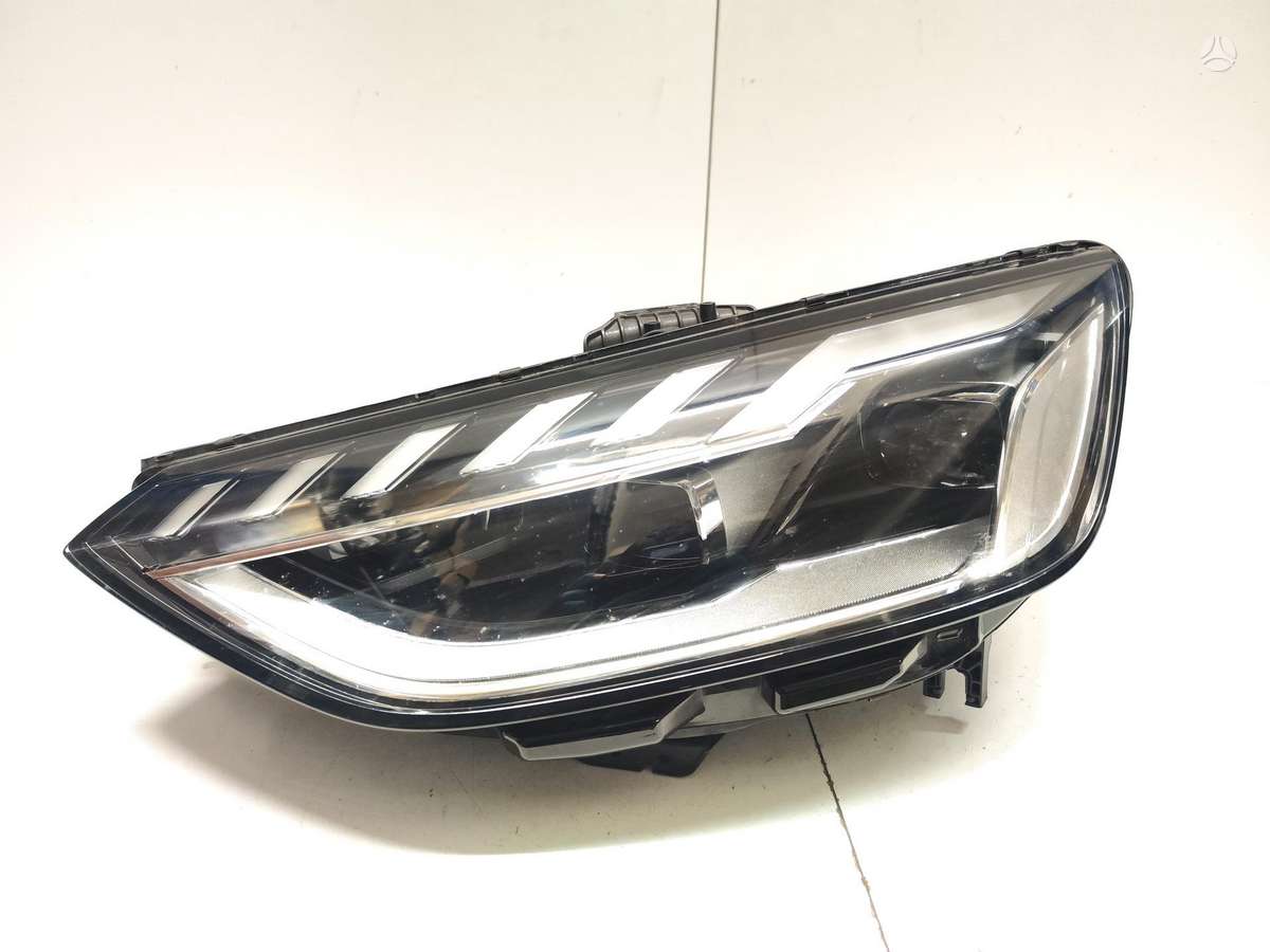Audi A4, 8w0941033d
