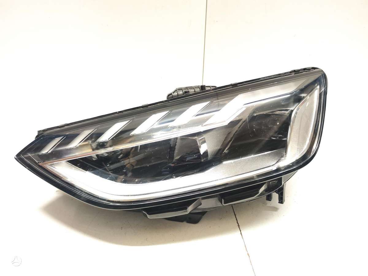 Audi A4, 8w0941033d