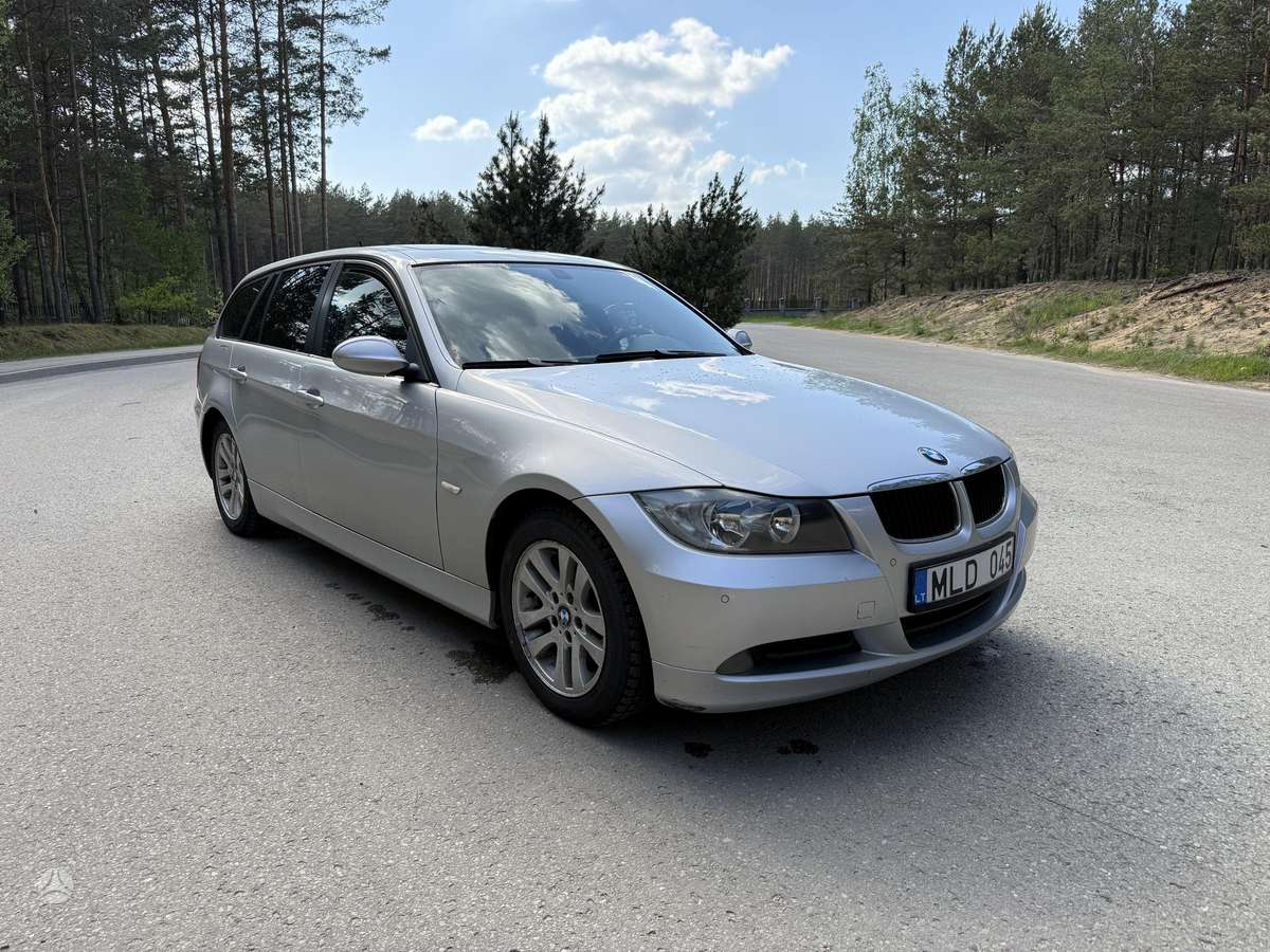 BMW 320
