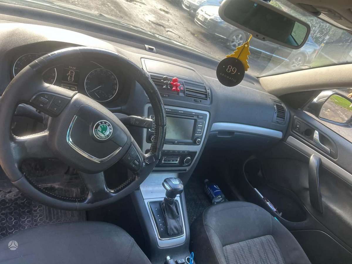 Skoda Octavia 2009 — engine 1900 cm³, 105 HP (77kW)