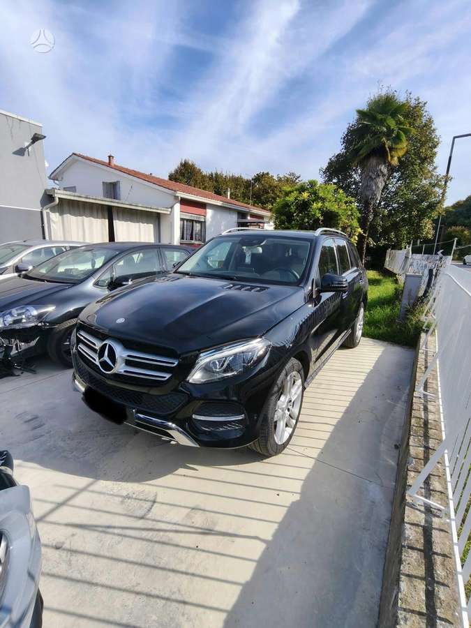 Mercedes-Benz GLE250