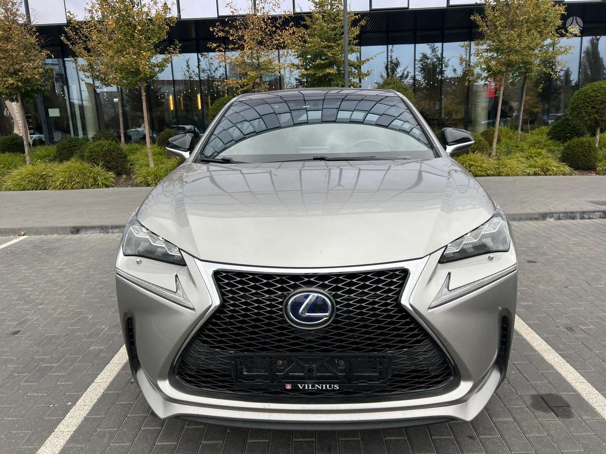 Lexus NX 300h