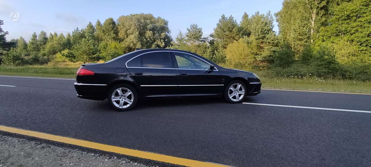 Peugeot 607