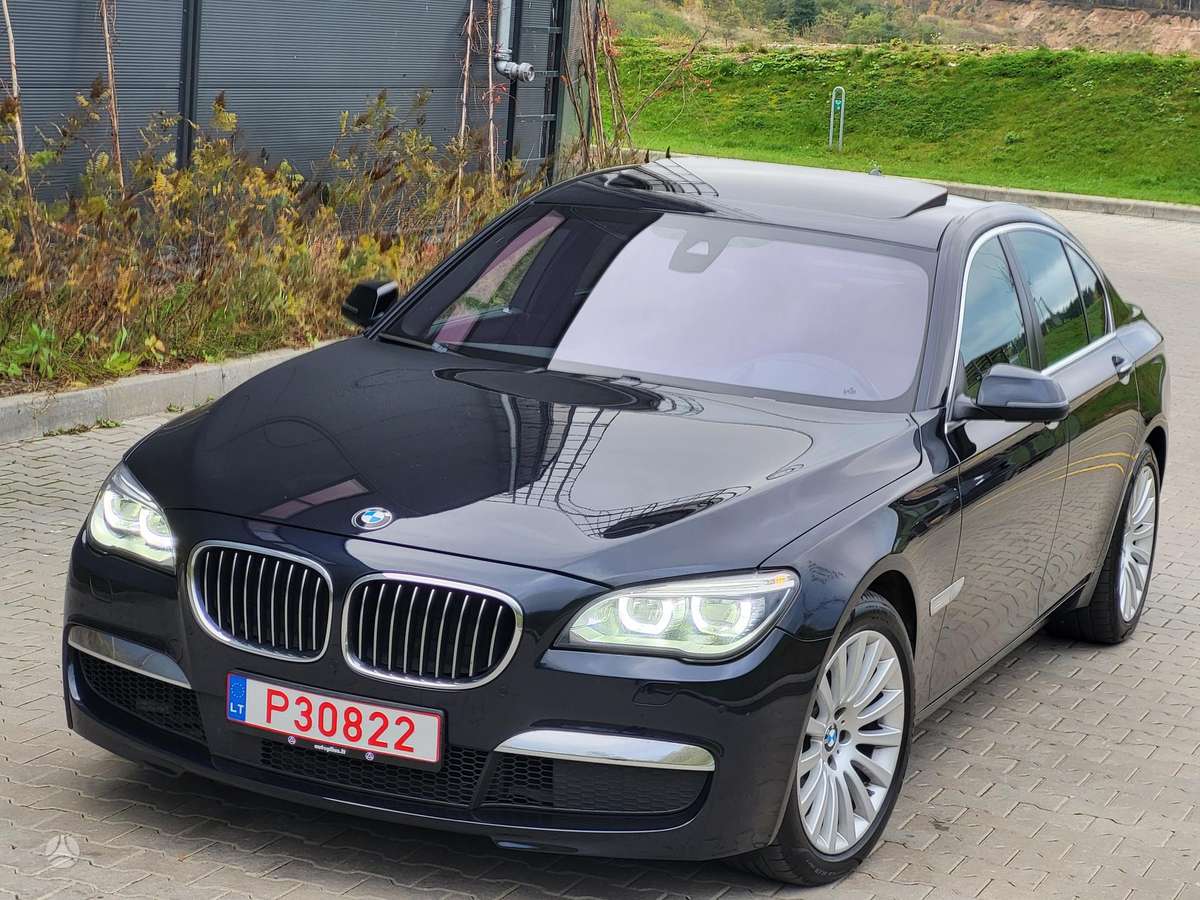 BMW 740