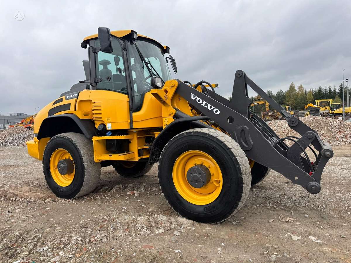 Volvo L45H, frontaliniai krautuvai