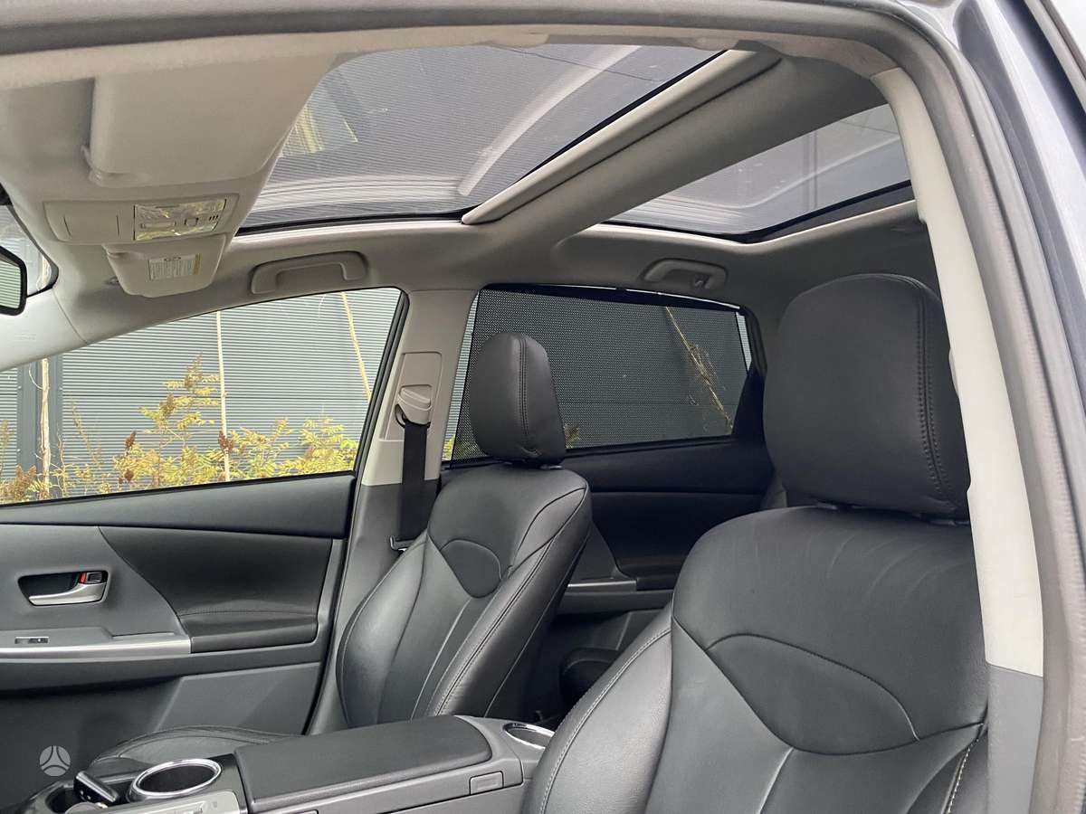 Toyota Prius+