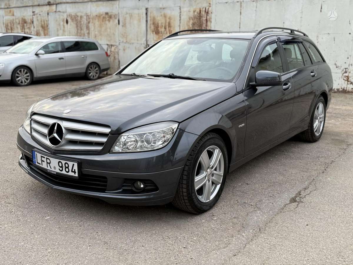 Mercedes-Benz C180