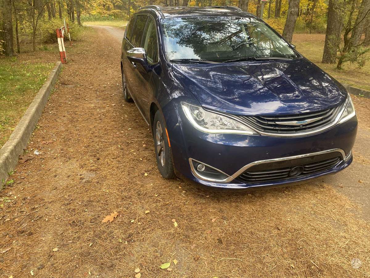 Chrysler Pacifica