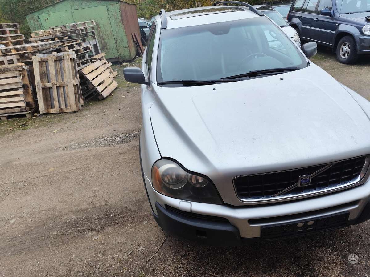 Volvo XC90 dalimis