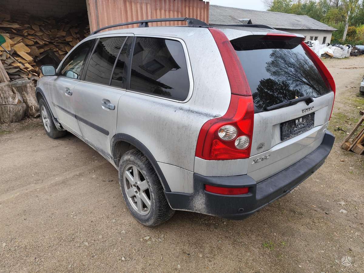 Volvo XC90 for parts