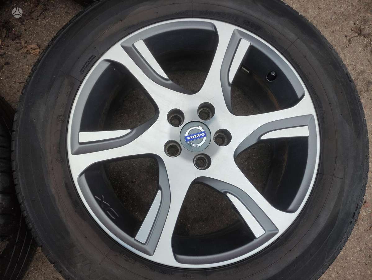 Volvo, lengvojo lydinio, R18