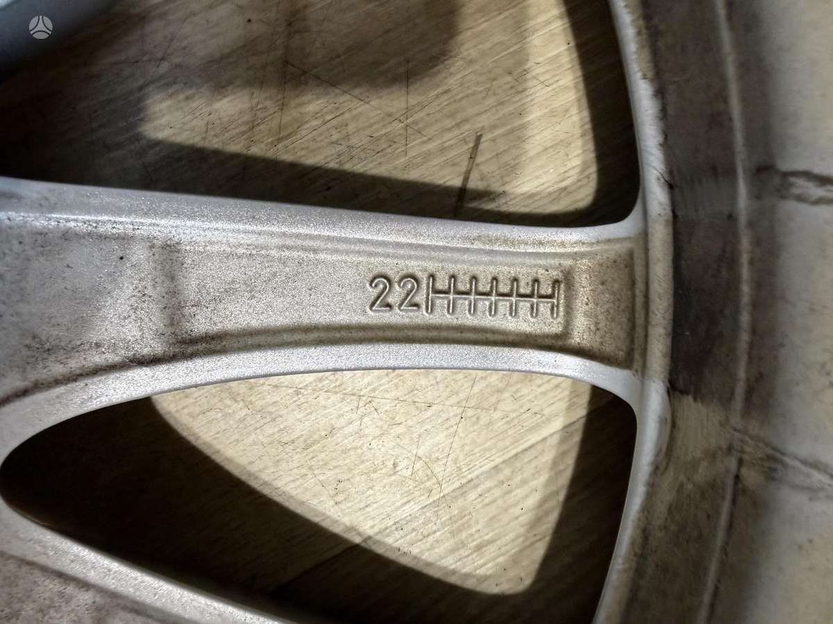 Audi A4 B9, light alloy, R18
