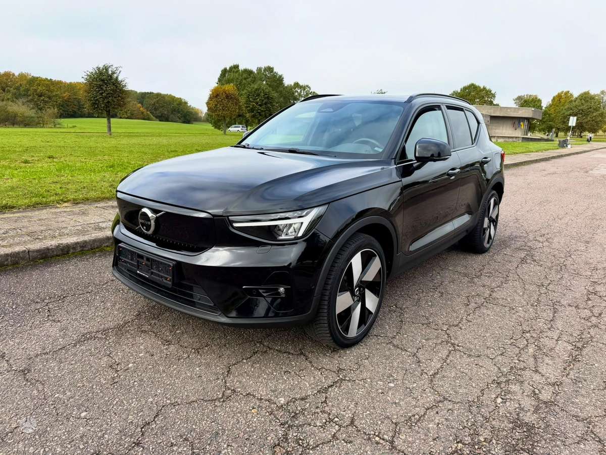 Volvo XC40, Внедорожник / Кроссовер