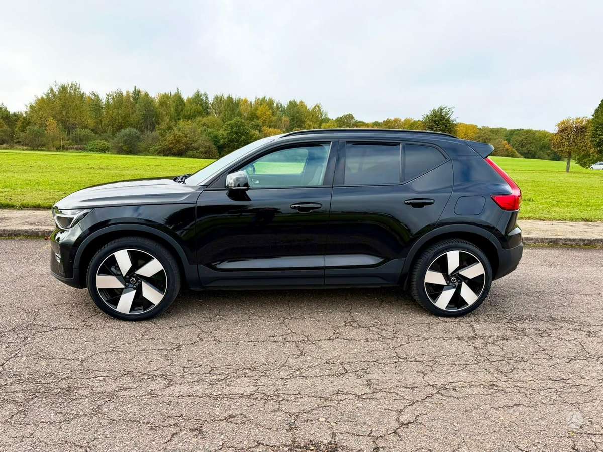 Volvo XC40, Внедорожник / Кроссовер