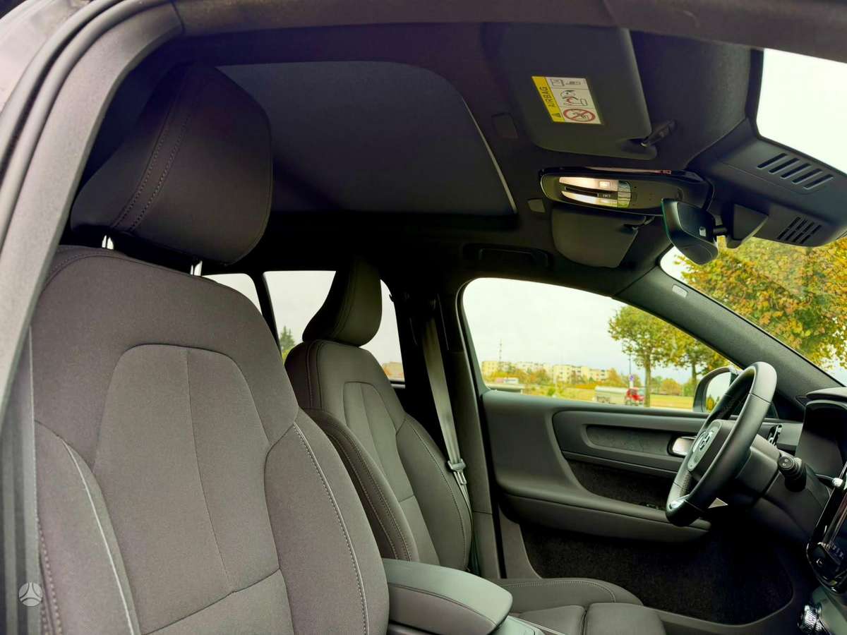 Volvo XC40, Внедорожник / Кроссовер