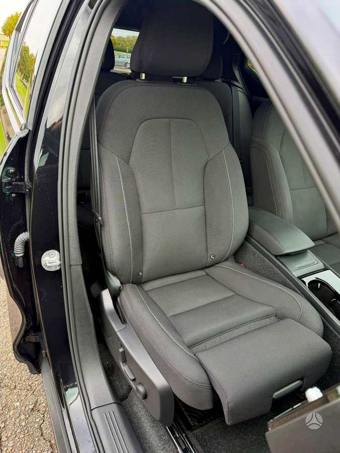 Volvo XC40, Внедорожник / Кроссовер