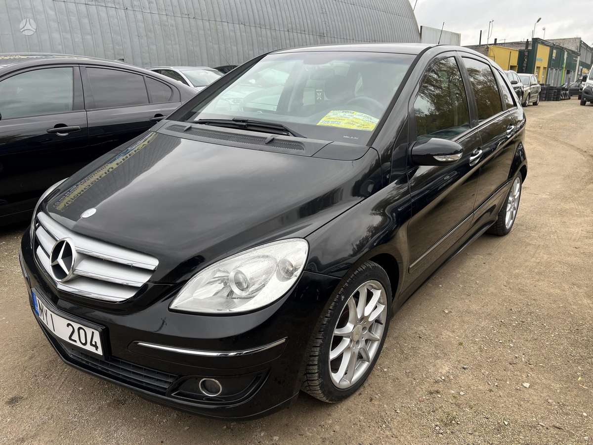 Mercedes-Benz B200