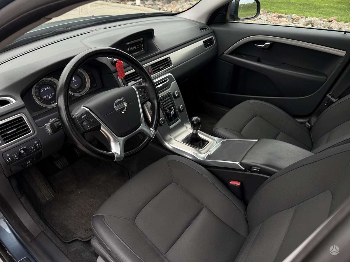 Volvo V70, 2.4 l., Универсал