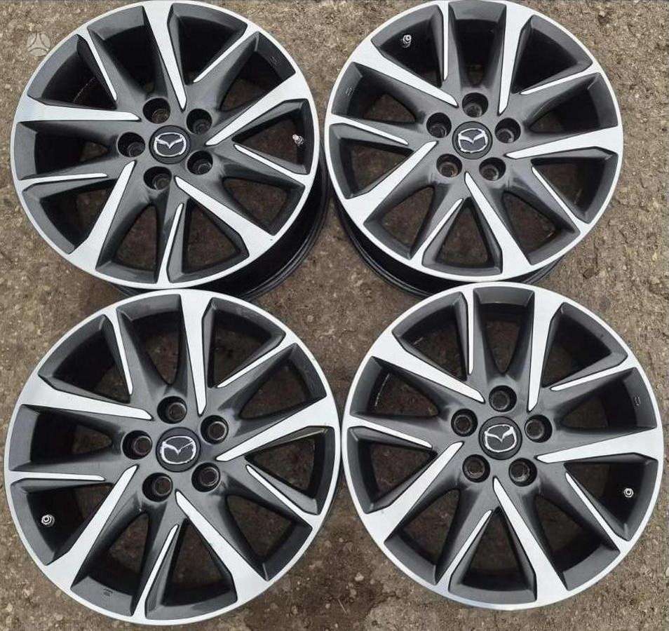 Mazda, lengvojo lydinio, R17