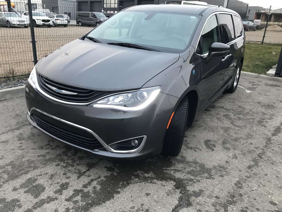 Chrysler Pacifica
