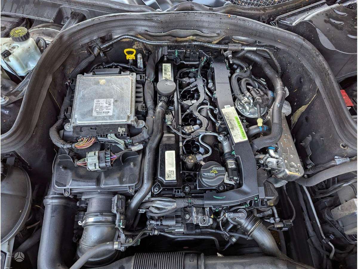 Mercedes-Benz E klasė двигатель