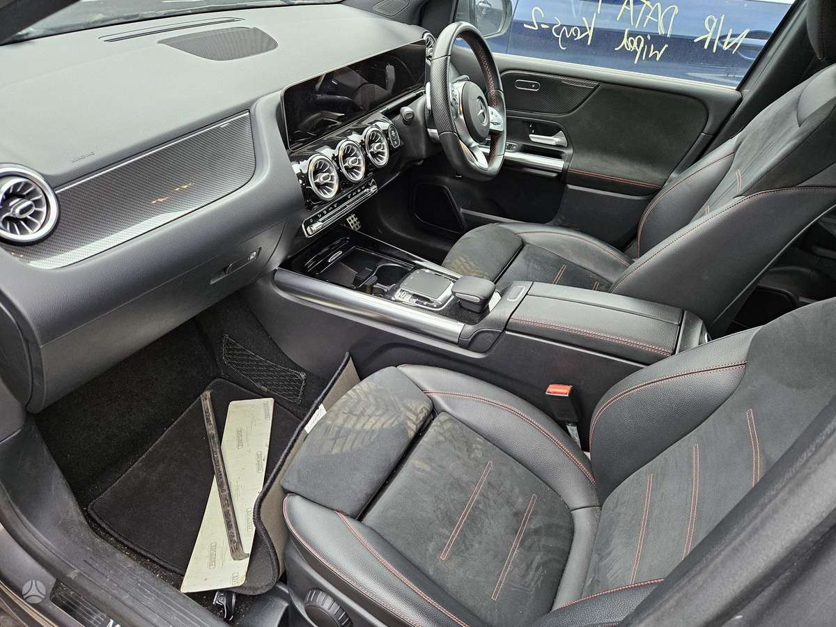Mercedes-Benz B200