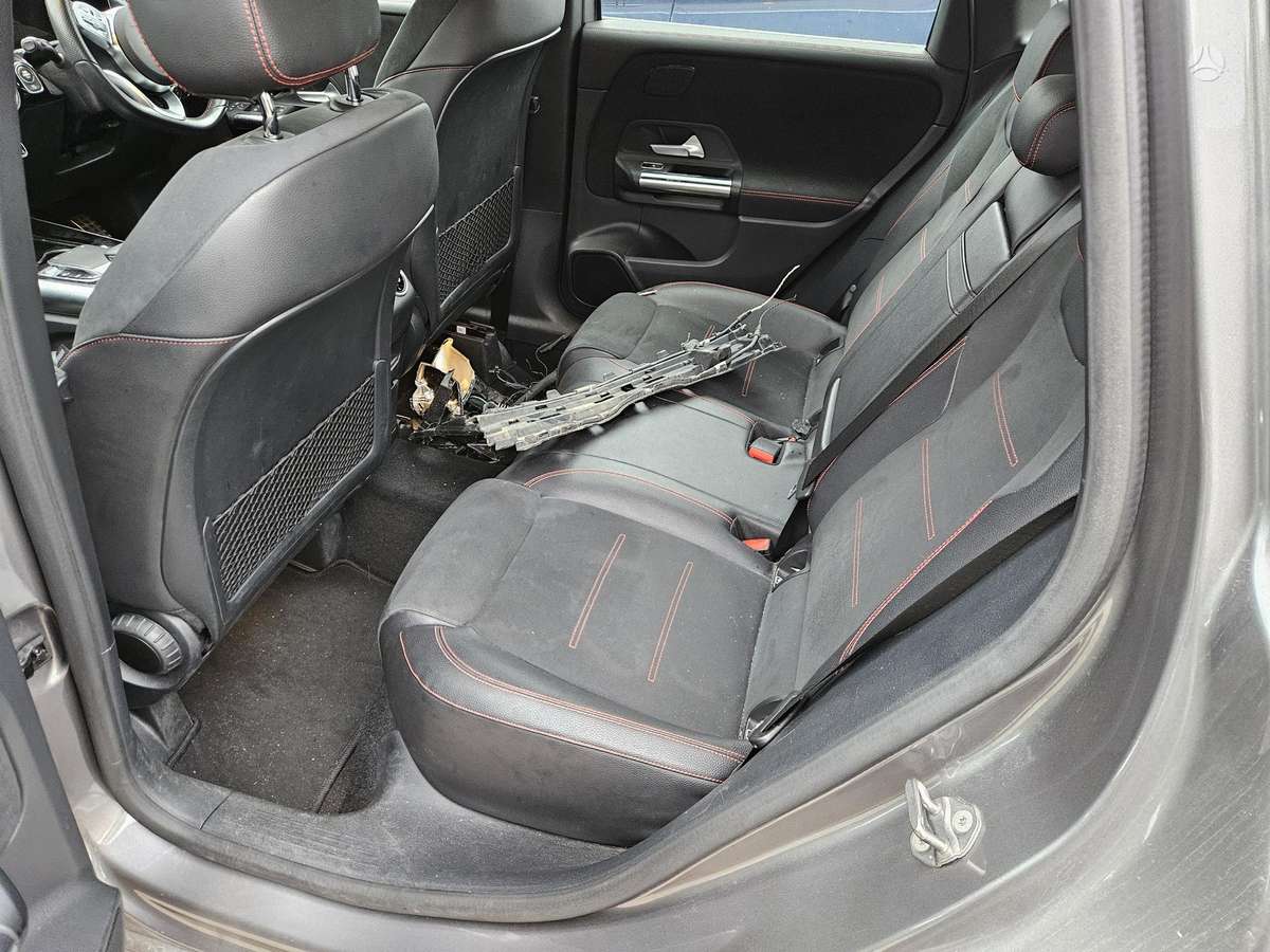 Mercedes-Benz B200