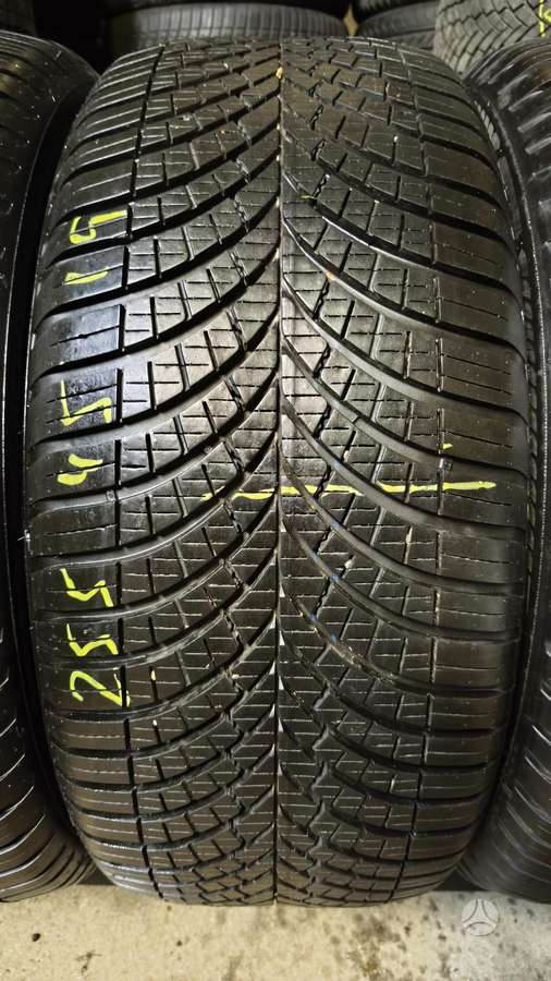Goodyear Vector 4 season, всесезонные 255/45 R19
