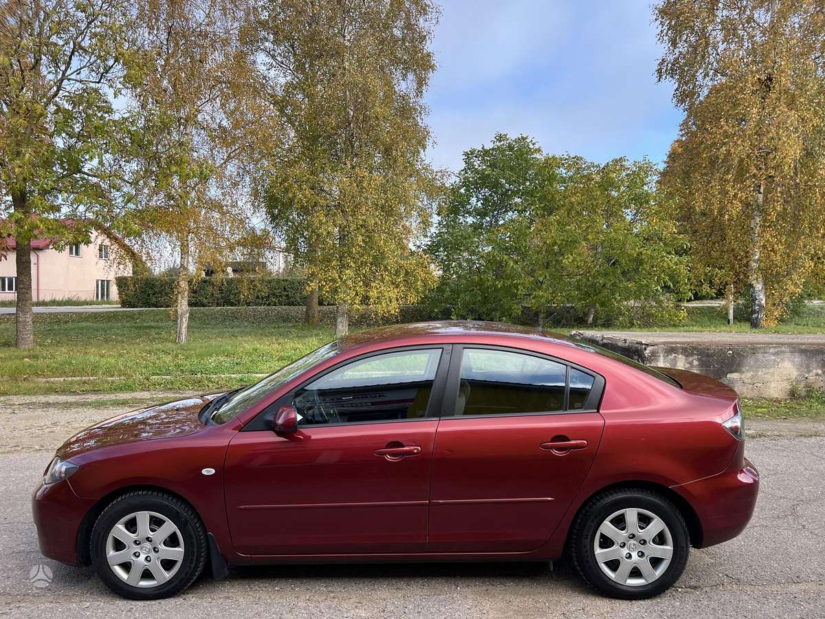 Mazda 3, 1.6 l., Седан