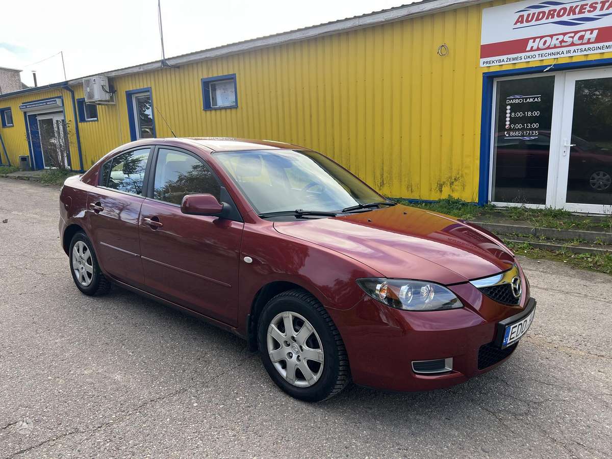 Mazda 3, 1.6 l., Седан