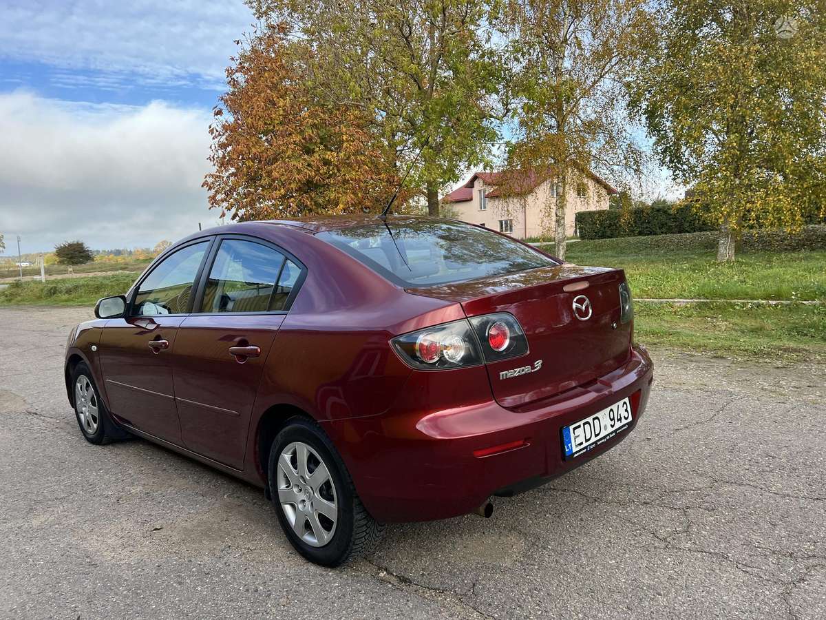 Mazda 3, 1.6 l., Седан