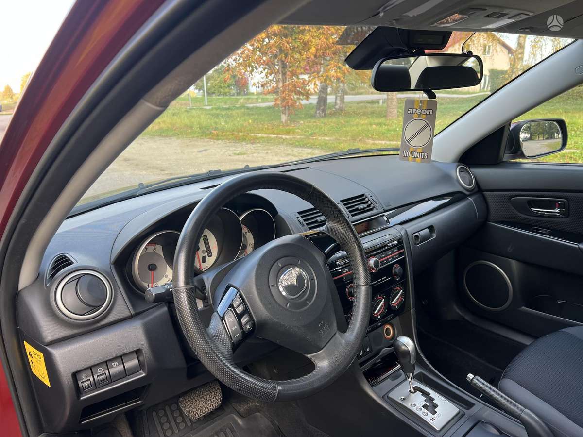 Mazda 3, 1.6 l., Седан