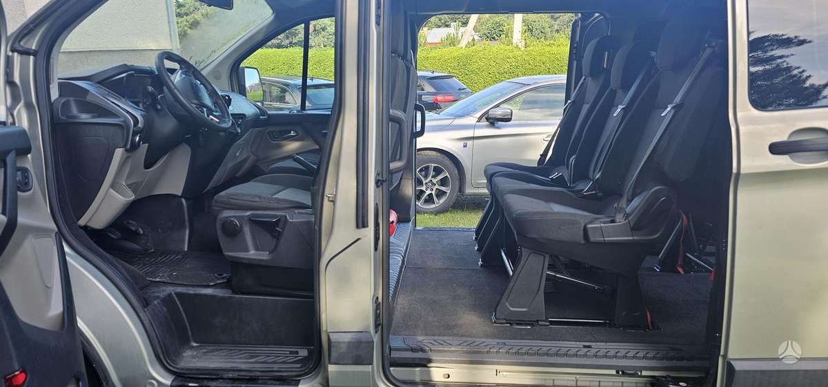 Ford Tourneo Custom