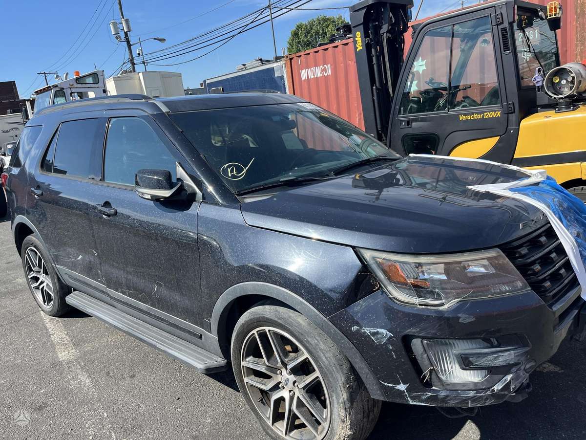 Ford Explorer