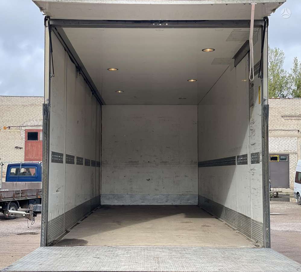 Volvo FL, box trucks / box vans