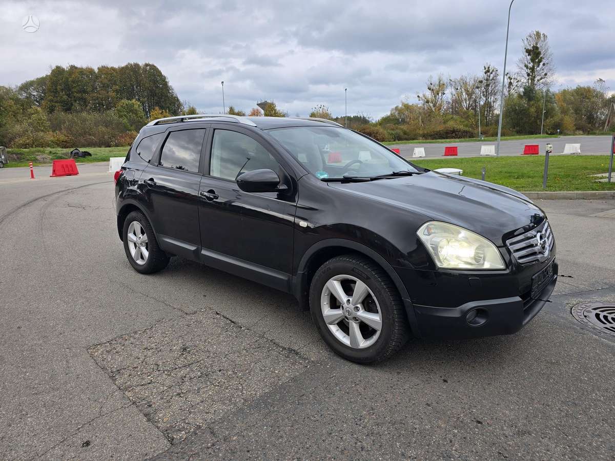 Nissan Qashqai+2