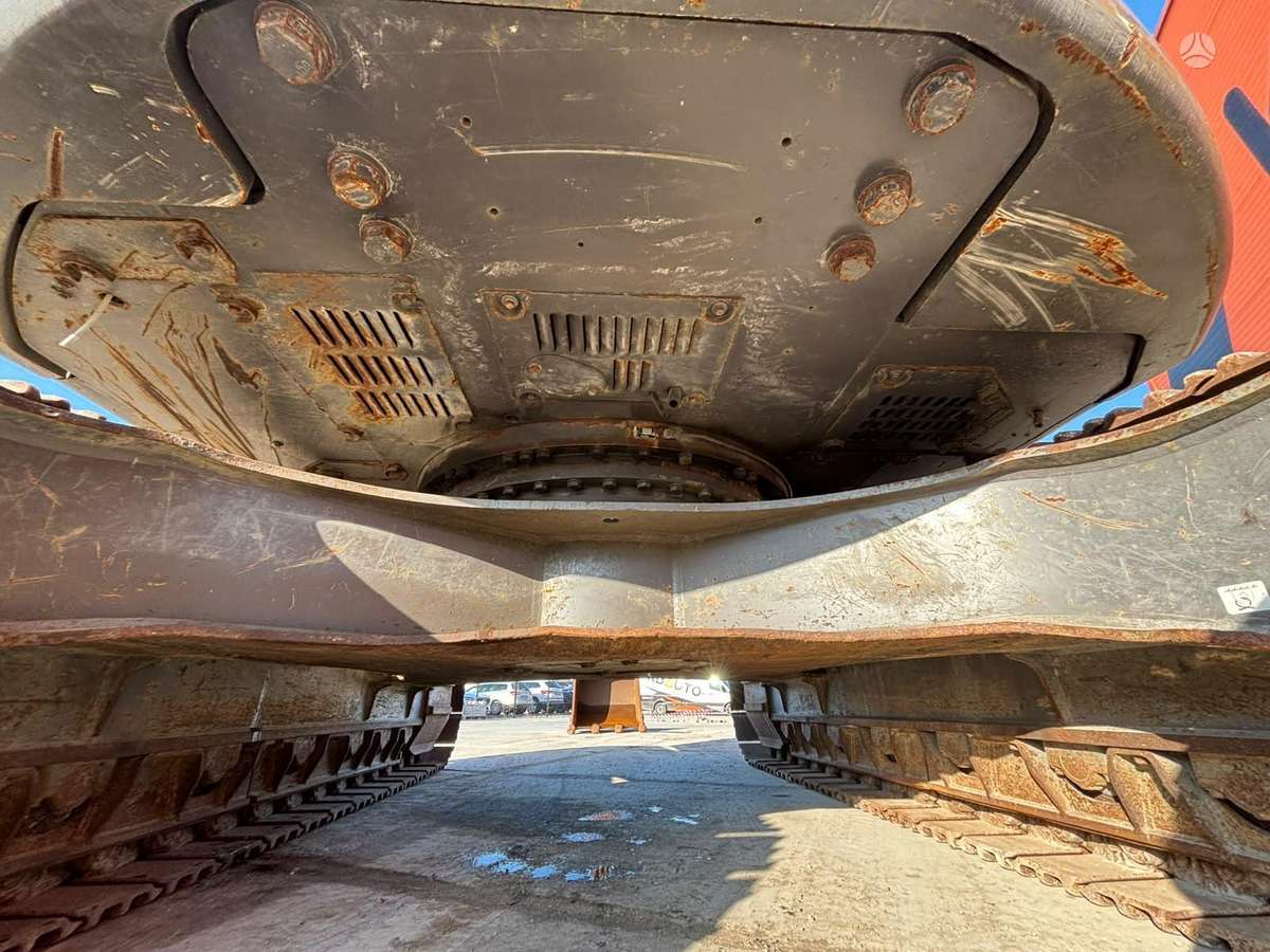 Volvo ECR 355 EL, экскаваторы