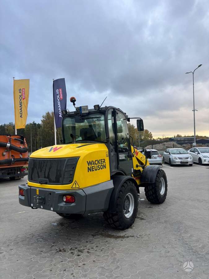 Wacker WL70, frontal loader
