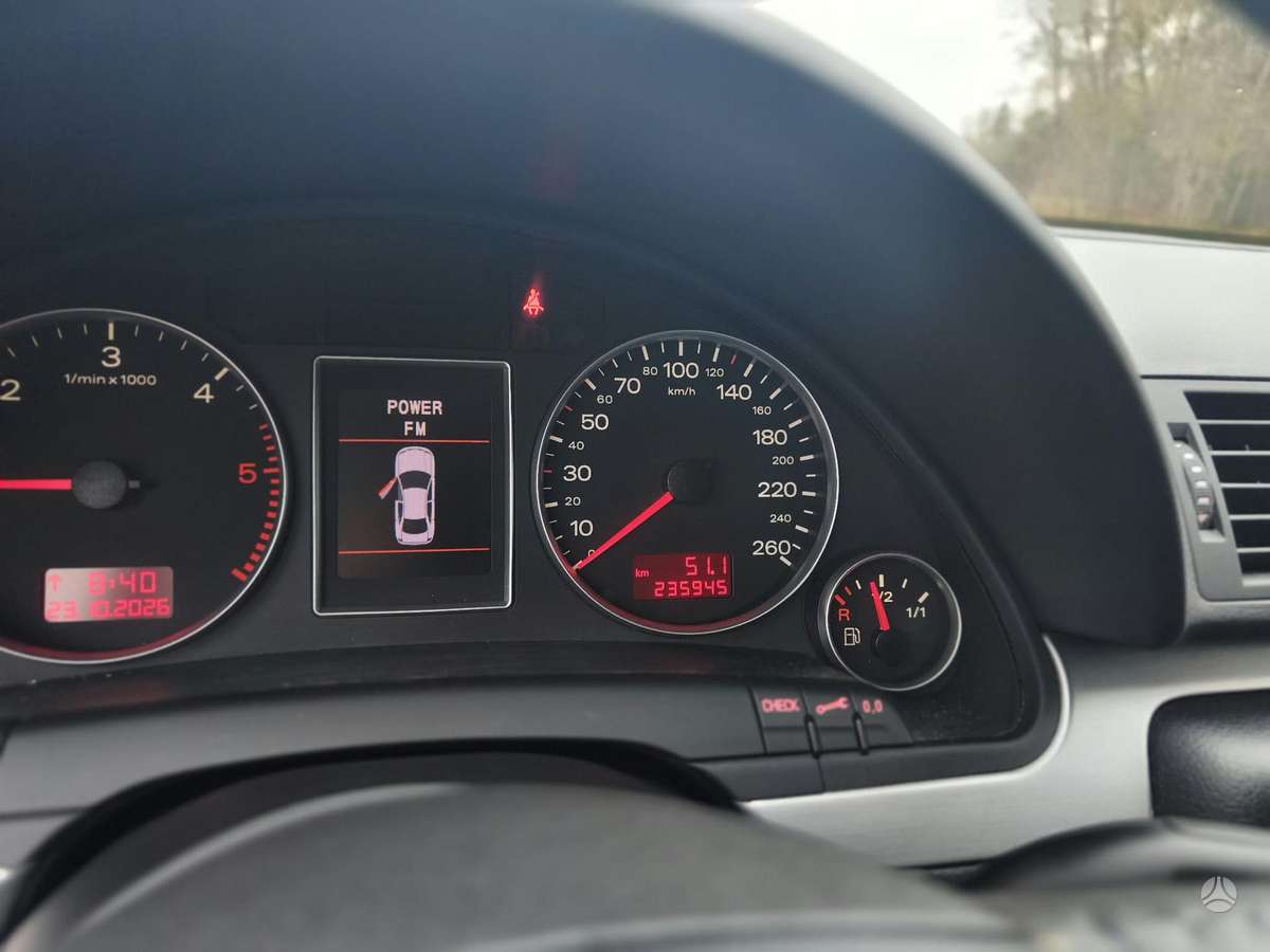 Audi A4, 2.0 l., Универсал